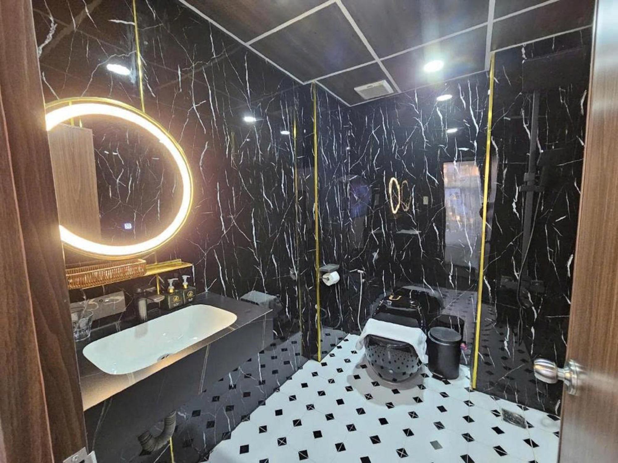 The Passion Suites Hotel & Spa مدينة هوشي منه المظهر الخارجي الصورة